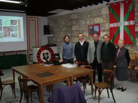 Fotografía del archivo digital de euskaletxeak.eus · Bordeleko Eskual Etxea 'Eskualdunen Biltzarra'