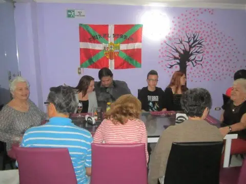 Fotografía del archivo digital de euskaletxeak.eus · Fundación Centro de la Cultura Vasca Gure Mendietakoak