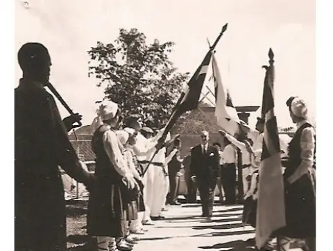 Fotografía del archivo digital de euskaletxeak.eus · Eusko Etxea Barcelona - Puerto La Cruz