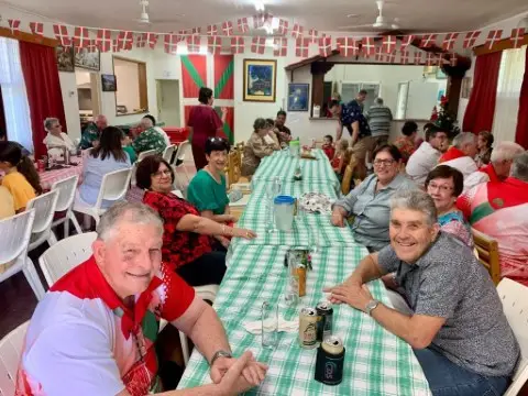 Fotografía del archivo digital de euskaletxeak.eus · The Basque Club Of North Queensland - Australia, Inc.