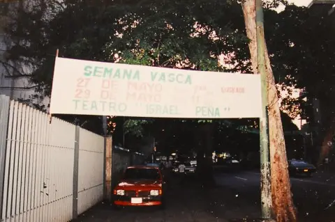 Fotografía del archivo digital de euskaletxeak.eus · Centro Vasco de Caracas