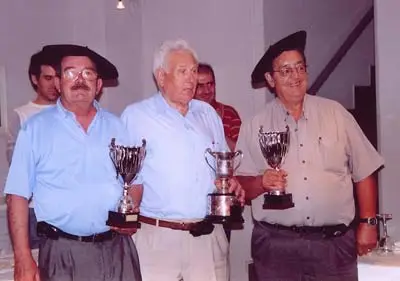 Fotografía del Centro Vasco Navarro Laurak Bat de Valencia