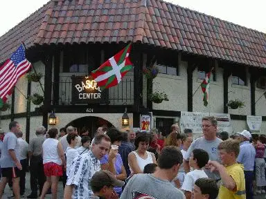 Fotografía del Euzkaldunak, Inc., Boise Basque Center